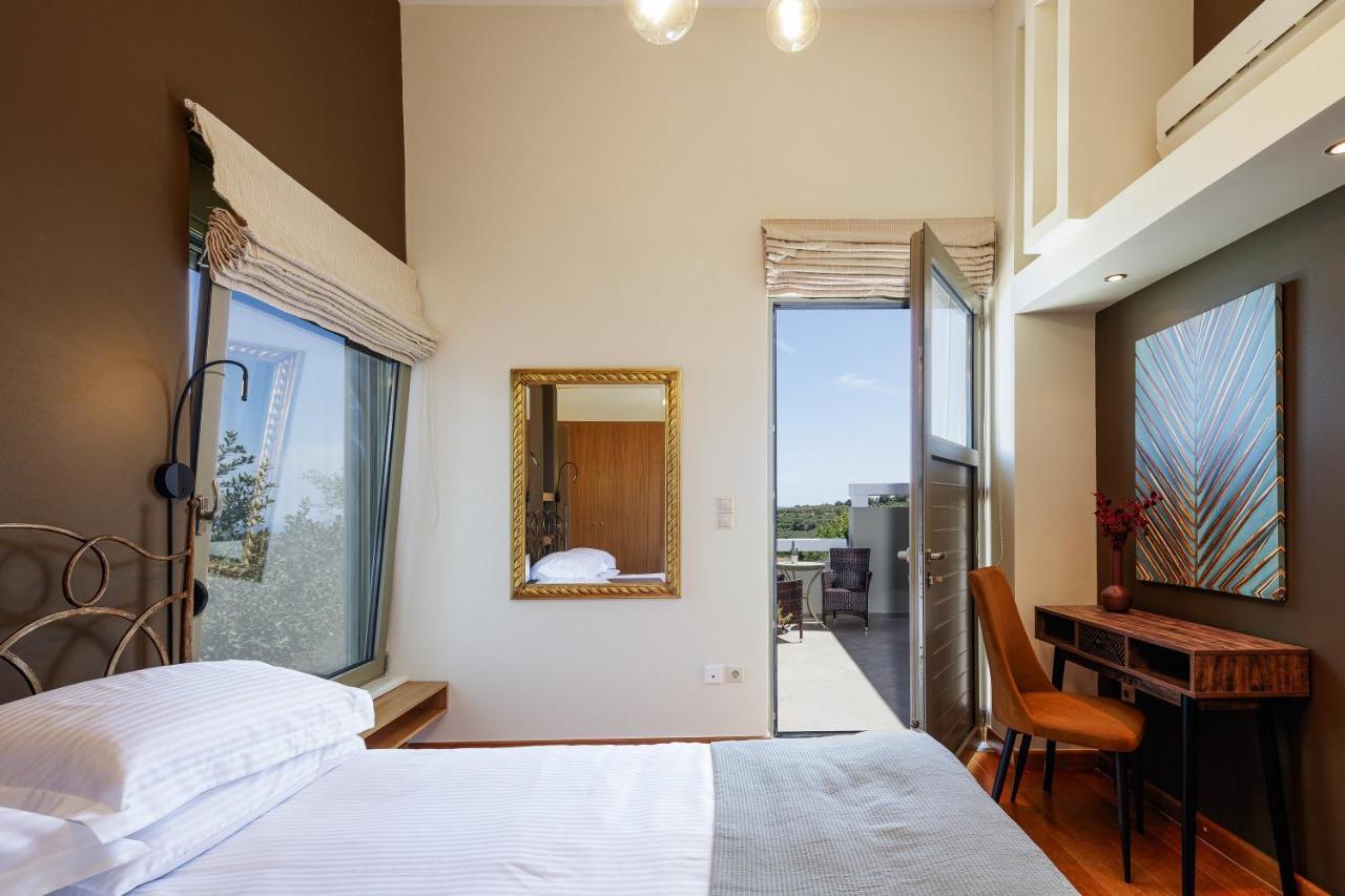 Rizes Villa With Jacuzzi & Heated Pool Agia Triada Buitenkant foto