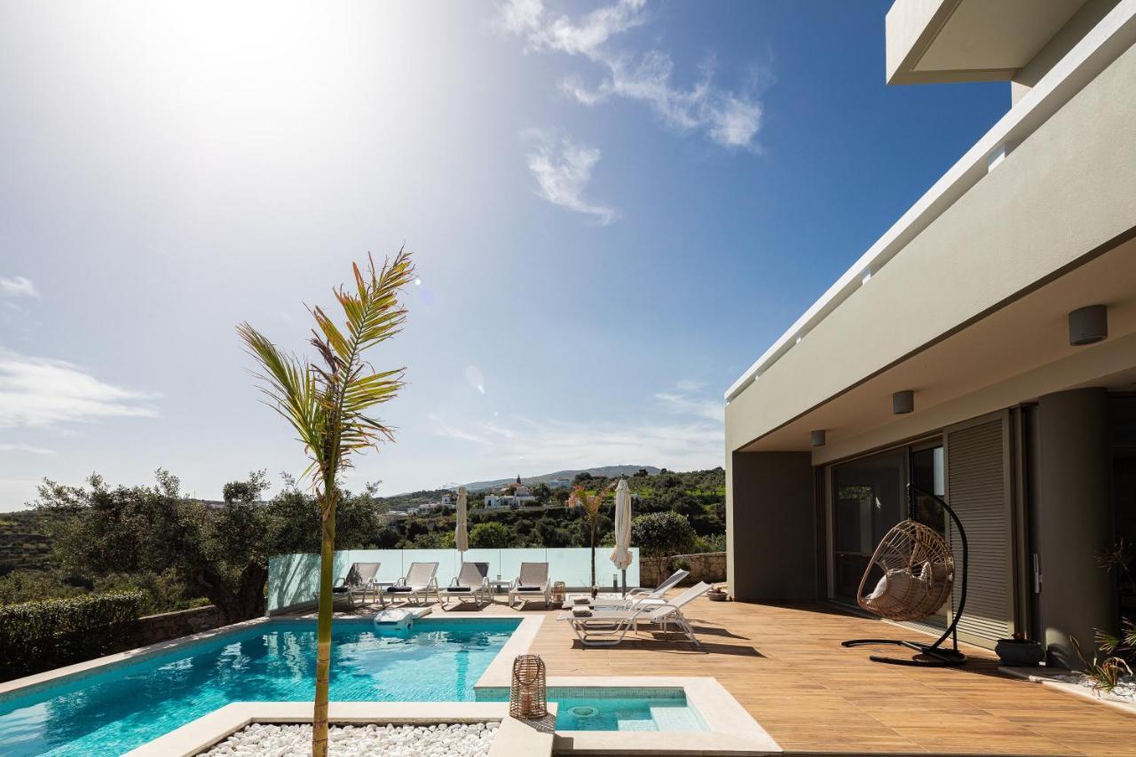 Rizes Villa With Jacuzzi & Heated Pool Agia Triada Buitenkant foto