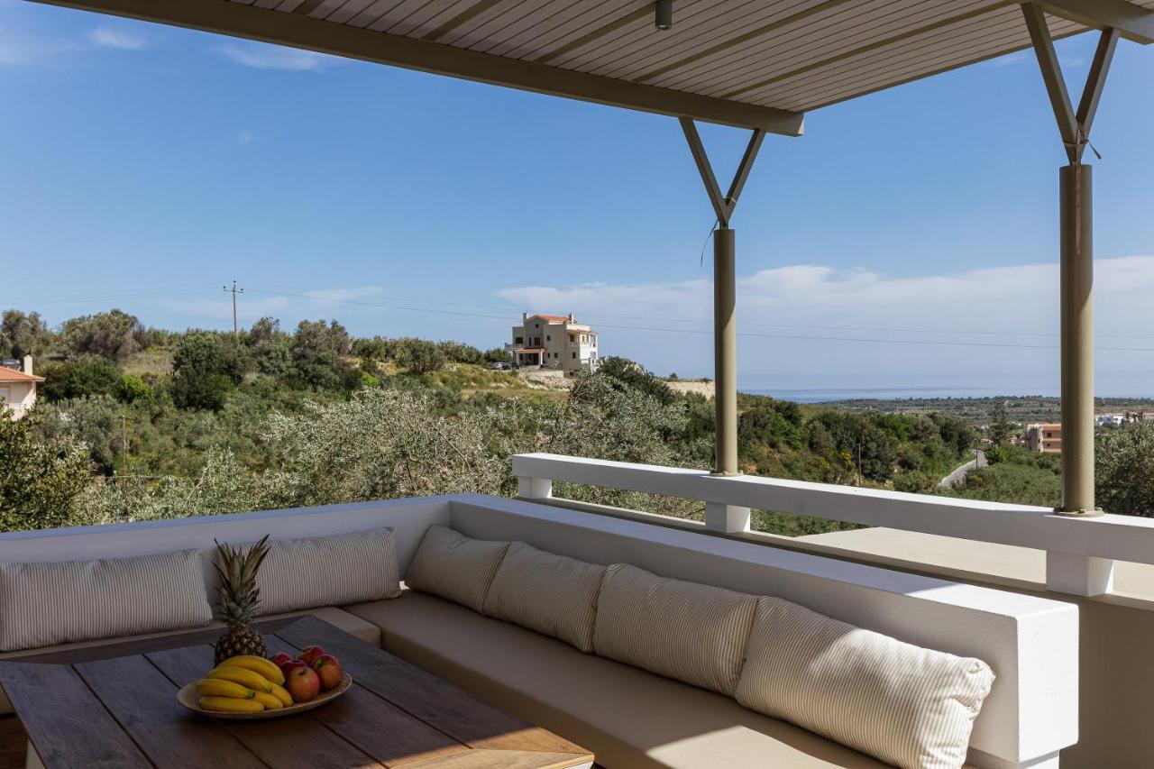 Rizes Villa With Jacuzzi & Heated Pool Agia Triada Buitenkant foto