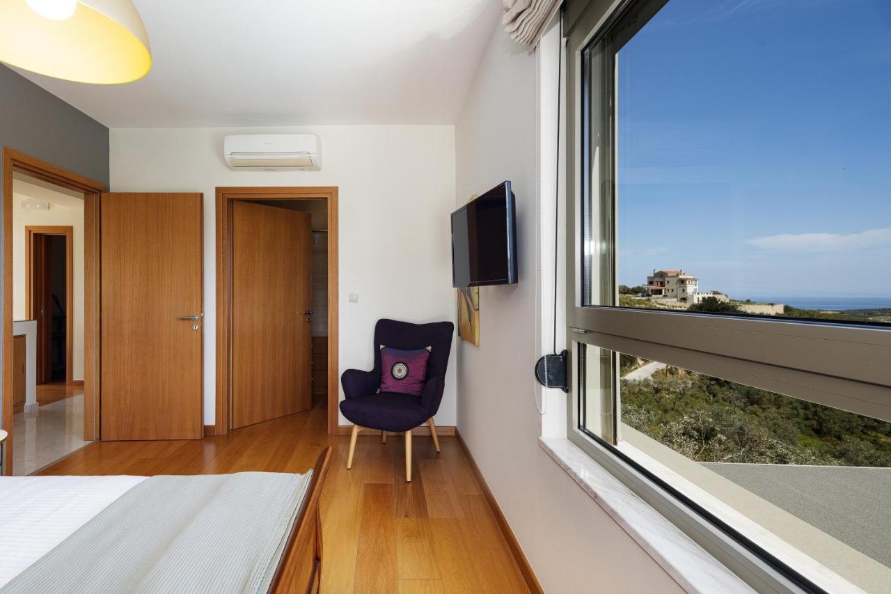 Rizes Villa With Jacuzzi & Heated Pool Agia Triada Buitenkant foto