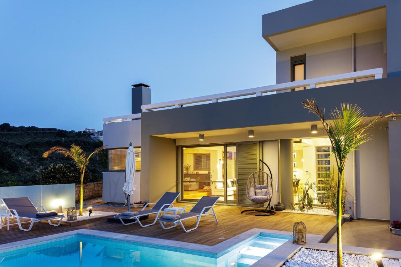 Rizes Villa With Jacuzzi & Heated Pool Agia Triada Buitenkant foto