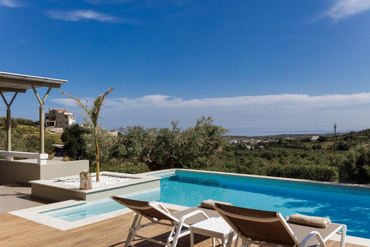 Rizes Villa With Jacuzzi & Heated Pool Agia Triada Buitenkant foto