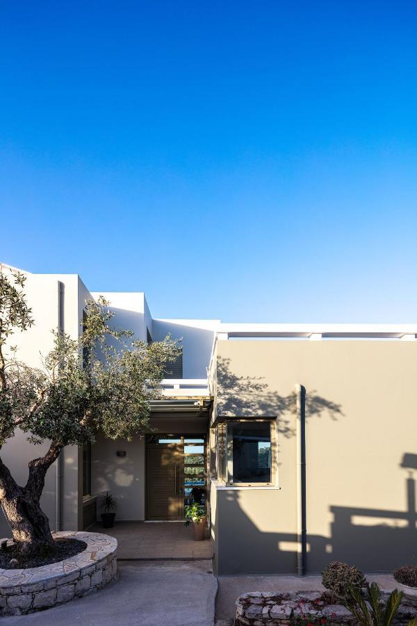 Rizes Villa With Jacuzzi & Heated Pool Agia Triada Buitenkant foto