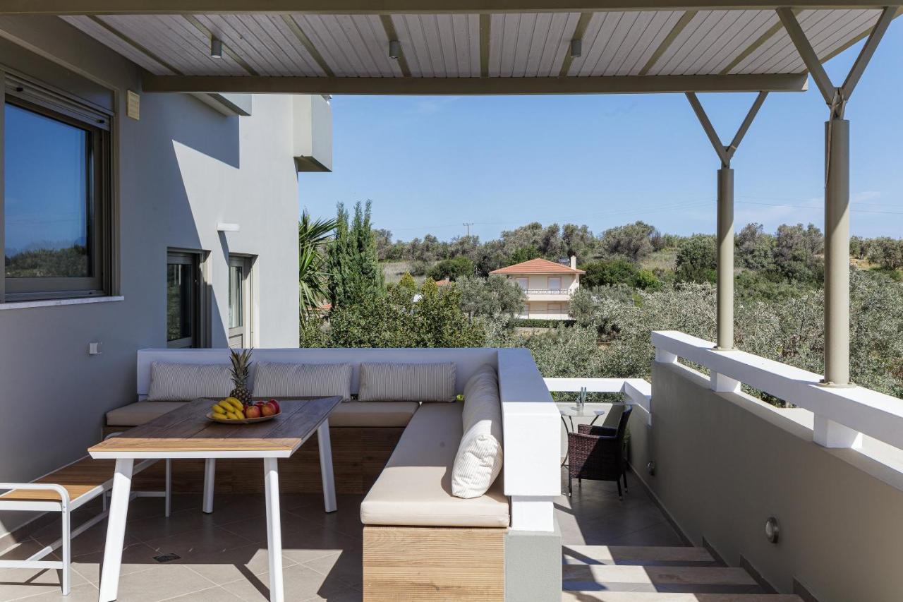 Rizes Villa With Jacuzzi & Heated Pool Agia Triada Buitenkant foto